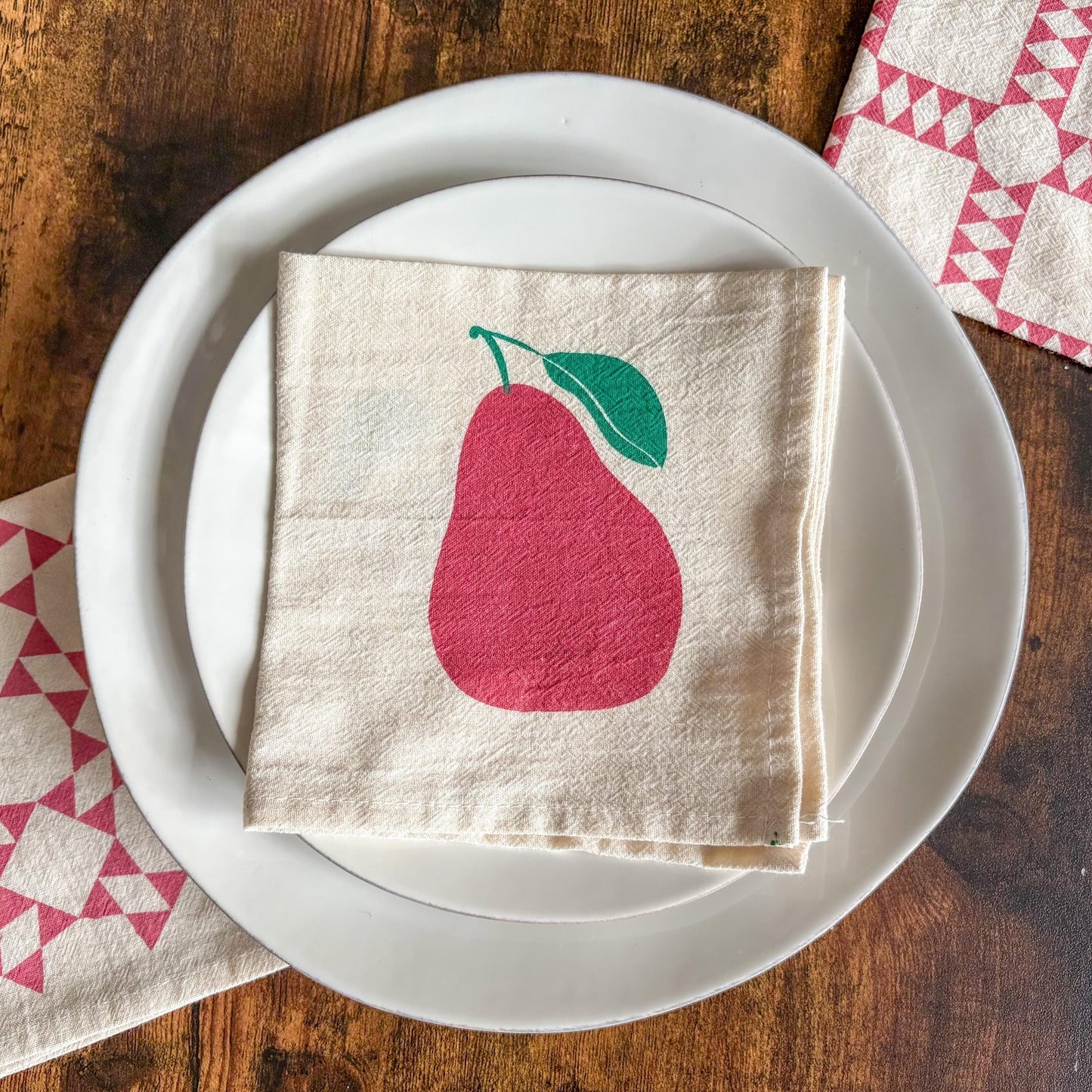Pear Print Cloth Napkins – Set of 4