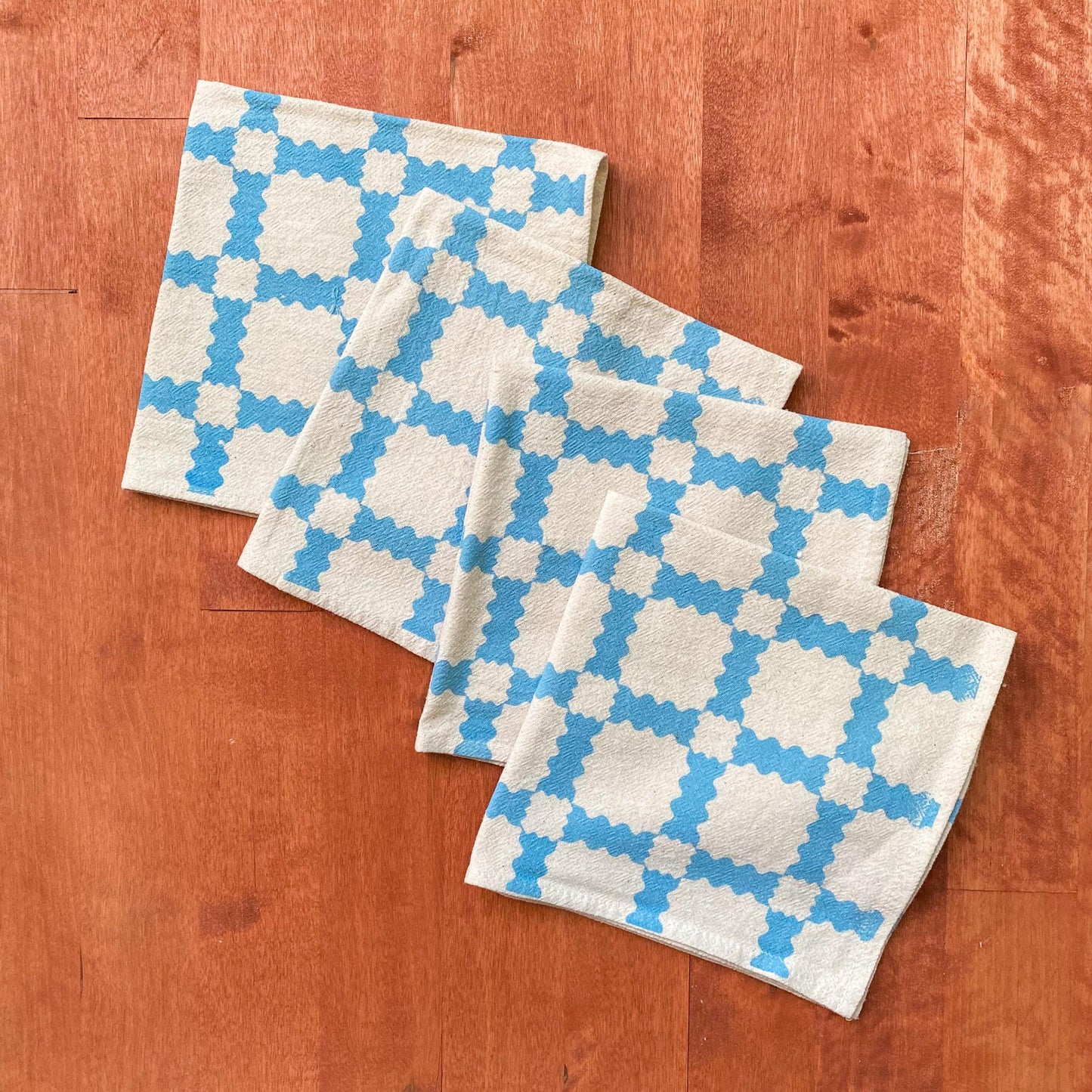 Party Plaid Cloth Napkins – Set of 4