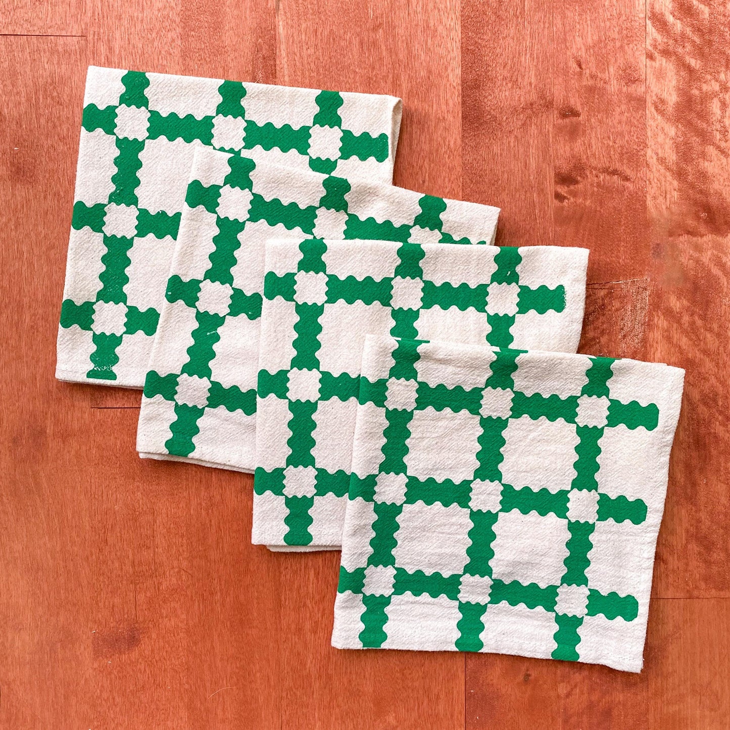 Party Plaid Cloth Napkins – Set of 4