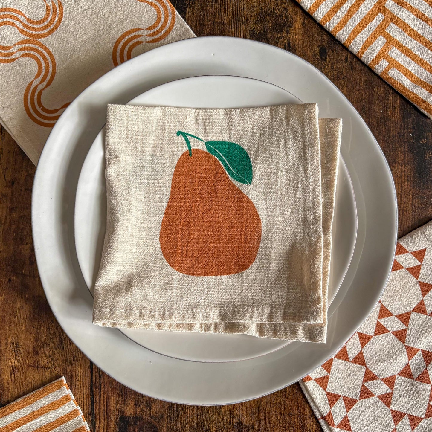 Pear Print Cloth Napkins – Set of 4